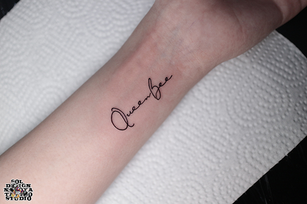 名古屋　タトゥー　女性